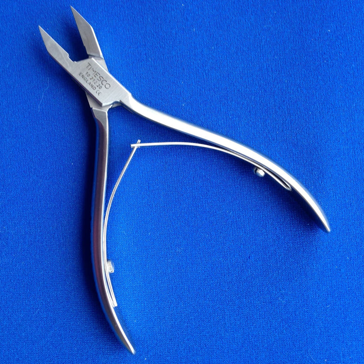 General purpose nail nipper, straight blade